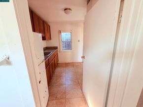 2625 75th Ave, Oakland CA 94605