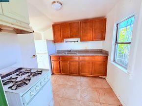 2625 75th Ave, Oakland CA 94605