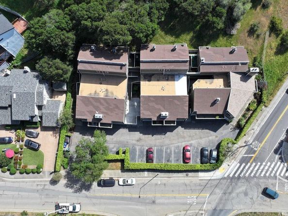 5400 Mountain Blvd 120, Oakland CA 94619
