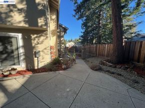 3219 Touriga Dr, Pleasanton CA 94566