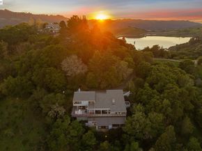 116 Tappan Lane, Orinda CA 94563