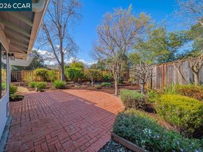 196 Wilkie Dr, Walnut Creek CA 94598