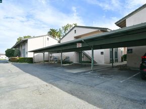 4888 Clayton Rd 6, Concord CA 94521