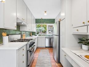 233 Capricorn Ave, Oakland CA 94611