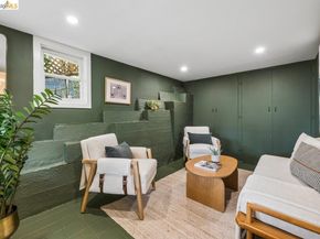 233 Capricorn Ave, Oakland CA 94611