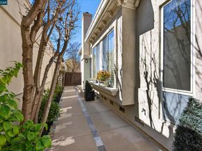 30 Bormio Ct, Danville CA 94526