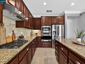 5271 Salerno Dr, Dublin CA 94568