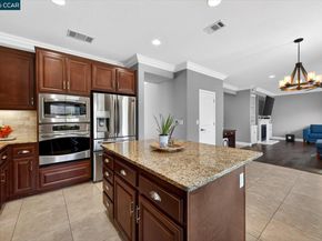 5271 Salerno Dr, Dublin CA 94568