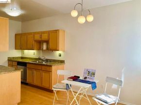 79 Marina Lakes Dr, Richmond CA 94804