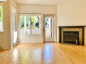 79 Marina Lakes Dr, Richmond CA 94804