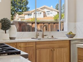 674 Crystal Ct, Pleasanton CA 94566