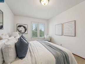 34 Sherwood Ct, Moraga CA 94556