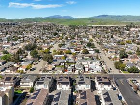 1758 Pedrozzi Cmn, Livermore CA 94551