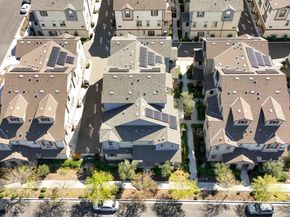 1758 Pedrozzi Cmn, Livermore CA 94551