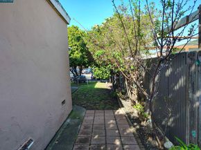 2856 15Th St, San Pablo CA 94806