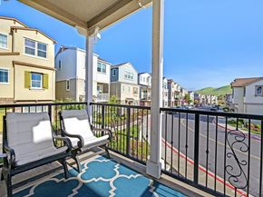 7228 Carneros Ln, Dublin CA 94568