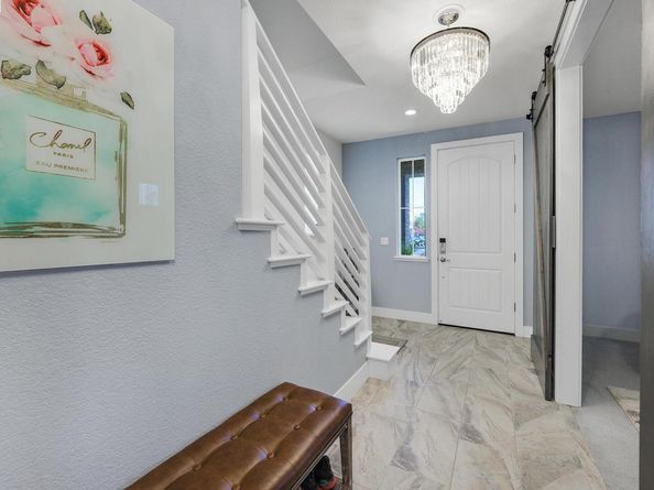 7228 Carneros Ln, Dublin CA 94568