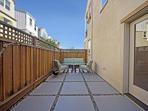 7228 Carneros Ln, Dublin CA 94568