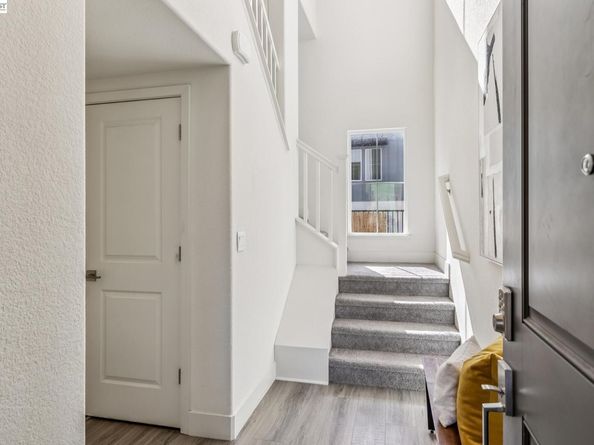 28957 Ashwell Ave, Hayward CA 94544