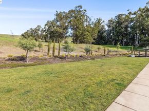 28957 Ashwell Ave, Hayward CA 94544