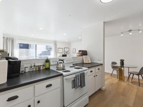 5 Embarcadero 129, Oakland CA 94607