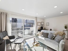 5 Embarcadero 129, Oakland CA 94607