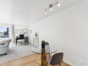 5 Embarcadero 129, Oakland CA 94607