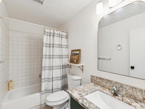 5 Embarcadero 129, Oakland CA 94607