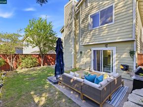 2875 Parkway Dr, Martinez CA 94553