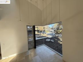 4000 Manzana Lane, Palo Alto CA 94306