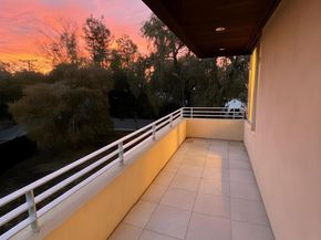 4000 Manzana Lane, Palo Alto CA 94306