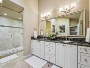 105 Starview Ct, Oakland CA 94618