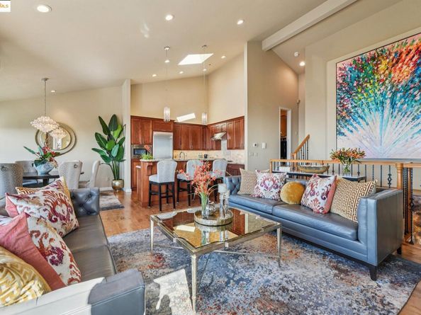 105 Starview Ct, Oakland CA 94618