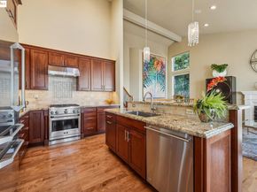 105 Starview Ct, Oakland CA 94618