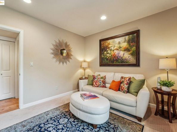 105 Starview Ct, Oakland CA 94618