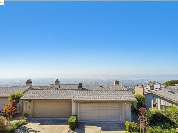 105 Starview Ct, Oakland CA 94618