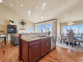 105 Starview Ct, Oakland CA 94618