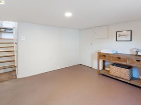 558 North St, Oakland CA 94609