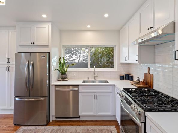 558 North St, Oakland CA 94609