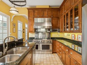 2070 Bush St, San Francisco CA 94115