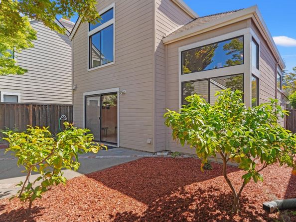 35 Leonard Ct, Alameda CA 94502