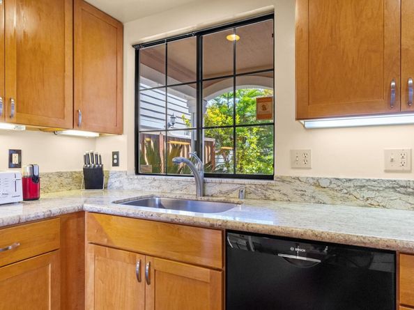 35 Leonard Ct, Alameda CA 94502