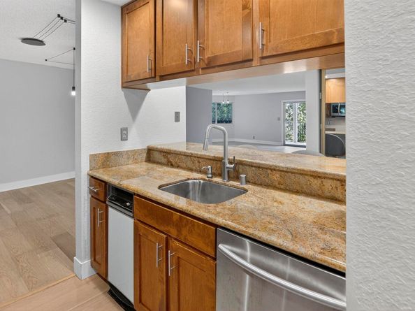 400 Davis St 107, San Leandro CA 94577