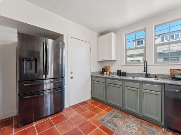 2521 80th, Oakland CA 94605