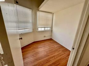220 International Blvd, Oakland CA 94606