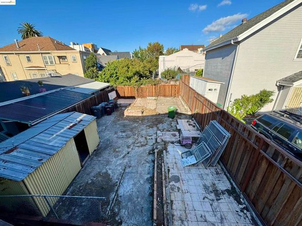 220 International Blvd, Oakland CA 94606