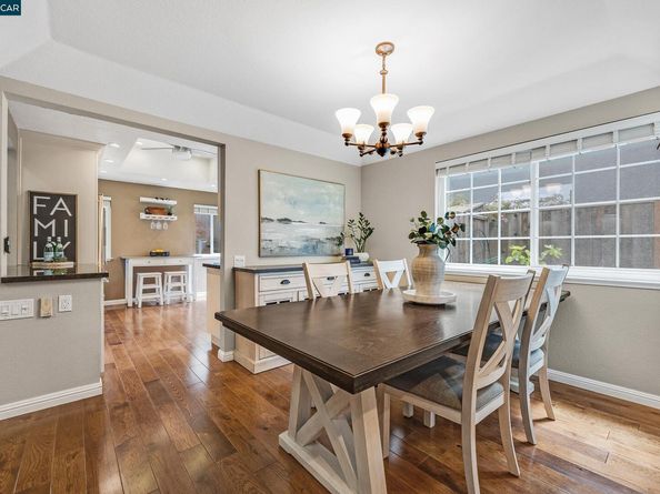 60 Rainbow Cir, Danville CA 94506