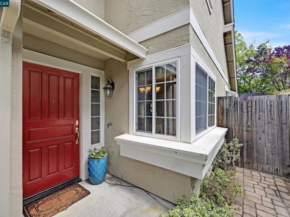 60 Rainbow Cir, Danville CA 94506