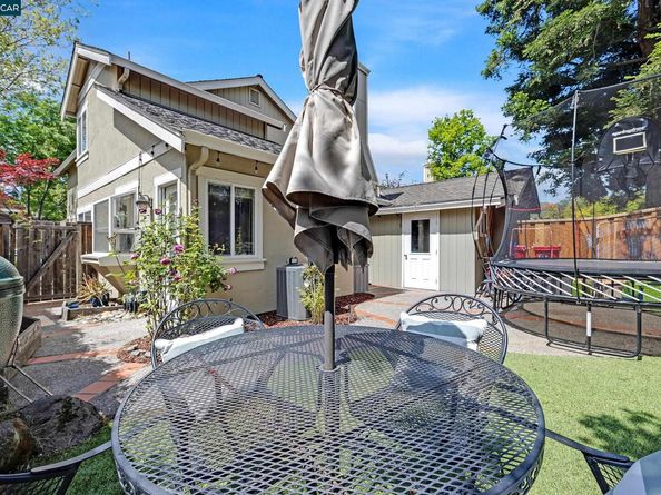 60 Rainbow Cir, Danville CA 94506