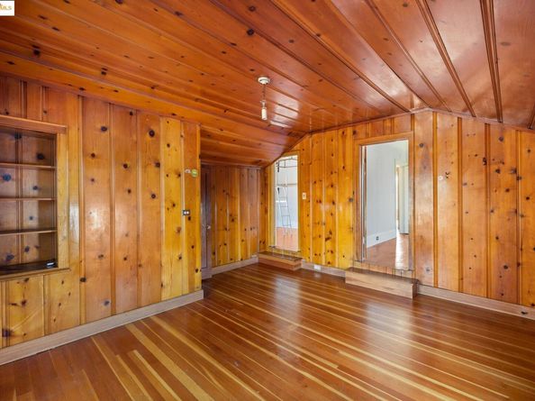 1746 8th St, Oakland CA 94607